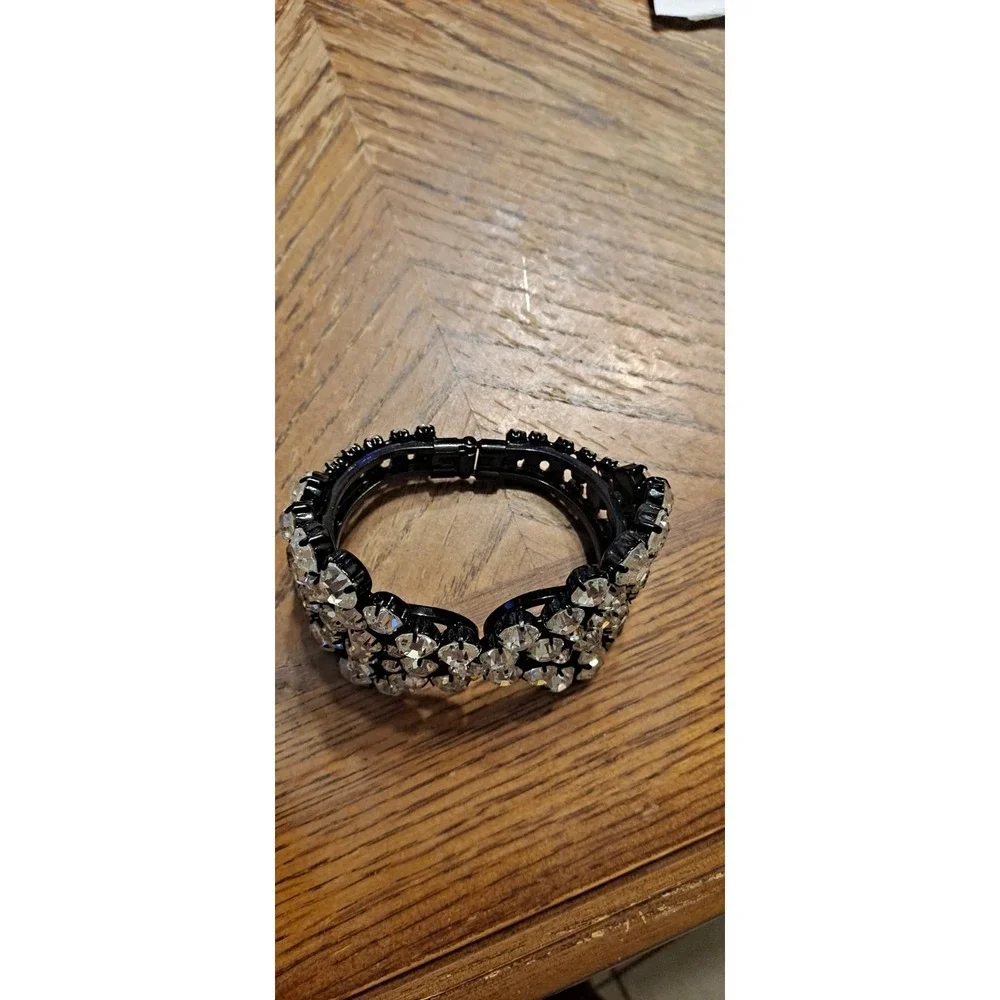 Vintage Super‎ Glam HUGE Rhinestone Clamper Bracelet